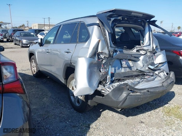 2019 Toyota RAV4 XLE with VIN JTMW1RFV3KD028269, listed as a IAAI auction lot 41818167 with 49,299 mi miles. Bid and sale history available at carsss.com. Image 3.