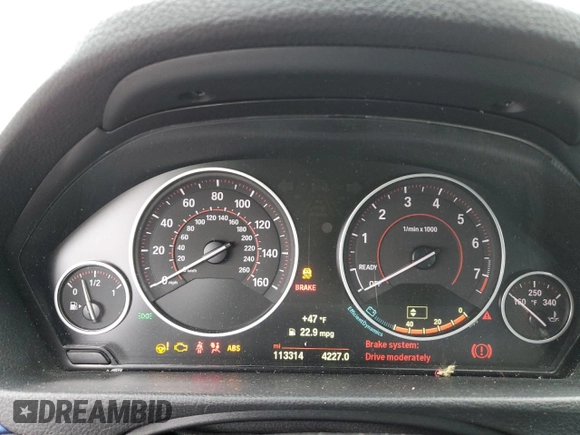 2014 BMW 4 Series 435i с VIN WBA3R1C52EF774462, выставлен на аукционе Copart как лот 81502044 с пробегом 113 314 миль миль и Списание • Salvage title. История ставок и продаж доступна на DreamBid. Изображение 9.