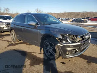 2018 Audi SQ5 Prestige with VIN WA1C4AFY6J2130059, listed as a Copart auction lot 89288055 with 82,096 mi miles and Salvage Title. Bid and sale history available at DreamBid. Image 4.