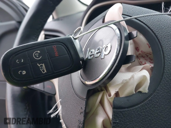 2017 Jeep Cherokee Latitude с VIN 1C4PJLCB5HW535750, выставлен на аукционе IAAI как лот 41296212 с пробегом 174 204 миль миль и . История ставок и продаж доступна на DreamBid. Изображение 11.