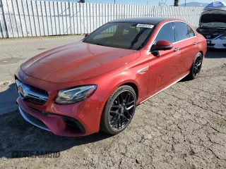 2020 Mercedes-Benz E 63 S AMG z VIN WDDZF8KB0LA700897, wystawiony jako Copart lot #46302415 z przebiegiem 112 929 mil mil oraz Czysty tytuł • Clean title. Historia ofert i sprzedaży dostępna na DreamBid. Obrazek 1.