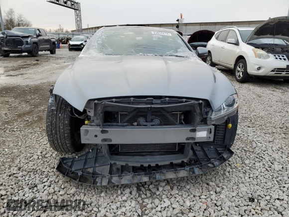 2015 Jaguar XJ with VIN SAJWA2GZ4F8V82350, listed as a Copart auction lot 83824414 with 47,767 mi miles and Salvage Title. Bid and sale history available at carsss.com. Image 5.