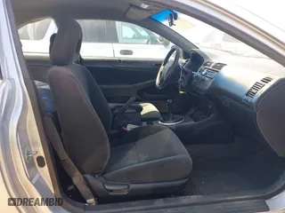 2005 Honda Civic LX with VIN 1HGEM21575L051616, listed as a IAAI auction lot 42067264 with 246,965 mi miles. Bid and sale history available at carsss.com. Image 5.