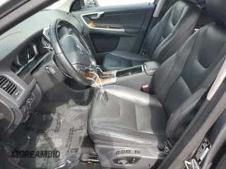 2017 Volvo XC60 Inscription z VIN YV440MDUXH2015303, wystawiony jako Copart lot #58966485 z przebiegiem 110 277 mil mil oraz Czysty tytuł • Clean title. Historia ofert i sprzedaży dostępna na DreamBid. Obrazek 7.