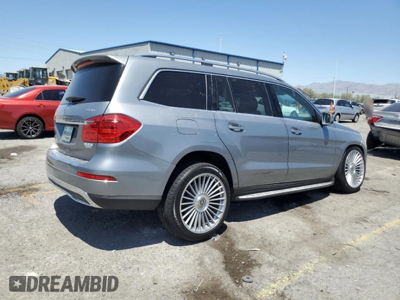 2014 Mercedes-Benz GL 450 z VIN 4JGDF7CE5EA314515, wystawiony jako Copart lot #59105505 z przebiegiem 188 706 mil mil oraz Szkoda całkowita • Salvage title. Historia ofert i sprzedaży dostępna na DreamBid. Obrazek 3.