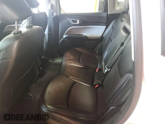 2022 Jeep Compass Latitude с VIN 3C4NJDBB9NT205917, выставлен на аукционе IAAI как лот 42621255 с пробегом 15 841 миль миль и . История ставок и продаж доступна на DreamBid. Изображение 17.