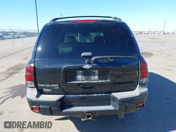 2007 Chevrolet TrailBlazer LS with VIN 1GNDT13S472288929, listed as a IAAI auction lot 42155584 with 193,178 mi miles and . Bid and sale history available at DreamBid. Image 16.
