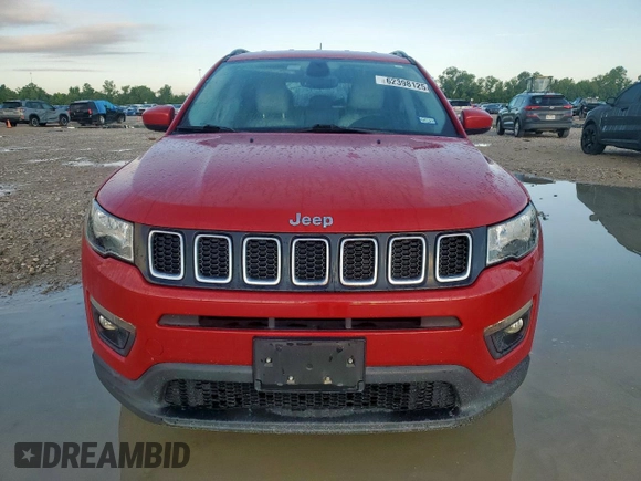 2018 Jeep Compass Latitude z VIN 3C4NJCBB6JT267988, wystawiony jako Copart lot #62398125 z przebiegiem 79 176 mil mil oraz Szkoda całkowita • Salvage title. Historia ofert i sprzedaży dostępna na DreamBid. Obrazek 5.