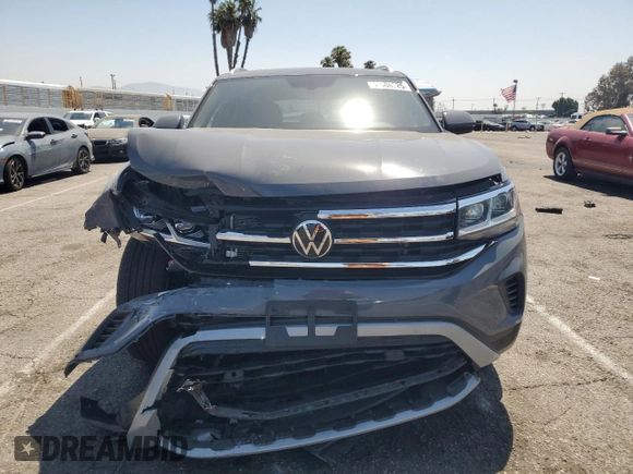 2023 Volkswagen Atlas SE z VIN 1V2JE2CAXPC216712, wystawiony jako Copart lot #58608325 z przebiegiem 22 649 mil mil oraz Szkoda całkowita • Salvage title. Historia ofert i sprzedaży dostępna na DreamBid. Obrazek 5.