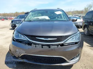 2017 Chrysler Pacifica Limited with VIN 2C4RC1GGXHR744875, listed as a IAAI auction lot 42080773 with 86,896 mi miles and . Bid and sale history available at DreamBid. Image 11.