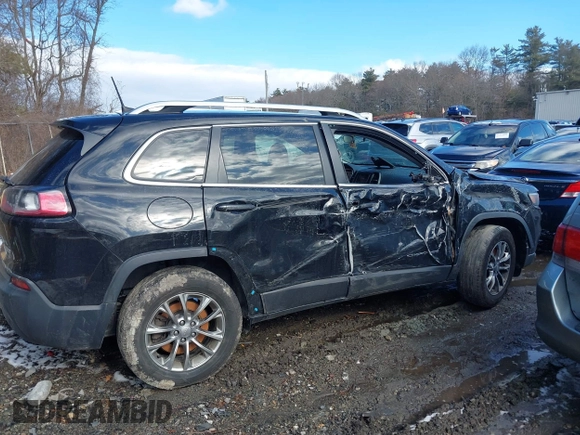 2019 Jeep Cherokee Altitude with VIN 1C4PJMLB0KD319703, listed as a IAAI auction lot 41524781 with 181,625 mi miles and . Bid and sale history available at DreamBid. Image 13.