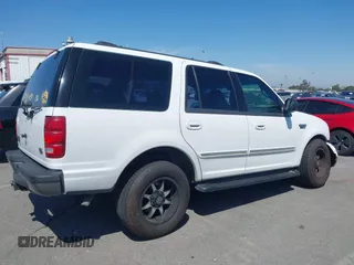 2000 Ford Expedition XLT with VIN 1FMRU1568YLB31018, listed as a IAAI auction lot 41993546 with 1 mi miles. Bid and sale history available at carsss.com. Image 14.