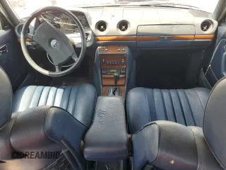 1985 Mercedes-Benz 300 с VIN WDBAB33CXFA213383, выставлен на аукционе Copart как лот 69298974 с пробегом 171 111 миль миль и Списание • Salvage title. История ставок и продаж доступна на DreamBid. Изображение 8.