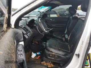 2015 Ford Utility Police Interceptor with VIN 1FM5K8AR4FGA04396, listed as a Copart auction lot 79493384 with 0 mi miles and Salvage Title. Bid and sale history available at carsss.com. Image 7.
