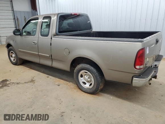 2003 Ford F-150 XL with VIN 1FTRX17L43NB70023, listed as a Copart auction lot 42103605 with 373,478 mi miles and Clean Title. Bid and sale history available at carsss.com. Image 2.