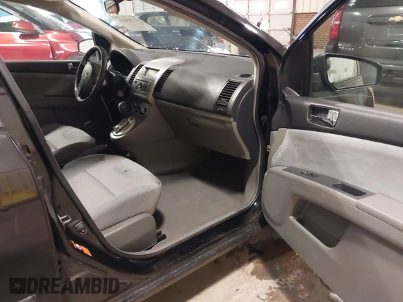 2008 Nissan Sentra S with VIN 3N1AB61E78L643071, listed as a IAAI auction lot 41299131 with 90,571 mi miles and . Bid and sale history available at DreamBid. Image 5.