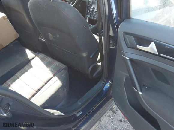 2016 Volkswagen Golf GTI SE with VIN 3VW4T7AU4GM036765, listed as a IAAI auction lot 40674297 with 199,583 mi miles. Bid and sale history available at carsss.com. Image 8.