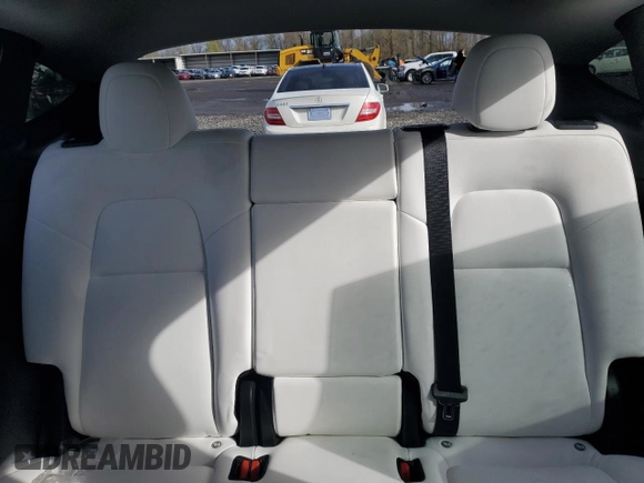 2022 Tesla Model Y Performance z VIN 7SAYGDEFXNF326967, wystawiony jako Copart lot #48934175 z przebiegiem 53 167 mil mil oraz Szkoda całkowita • Salvage title. Historia ofert i sprzedaży dostępna na DreamBid. Obrazek 10.