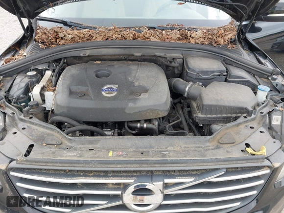 2015 Volvo XC60 T5 Drive-E Platinum with VIN YV440MDD5F2592866, listed as a IAAI auction lot 42544779 with 204,967 mi miles and . Bid and sale history available at DreamBid. Image 10.