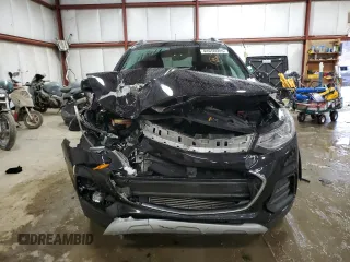 2020 Chevrolet Trax LT with VIN KL7CJLSB4LB000812, listed as a Copart auction lot 44650905 with 98,733 mi miles and Salvage Title. Bid and sale history available at DreamBid. Image 5.
