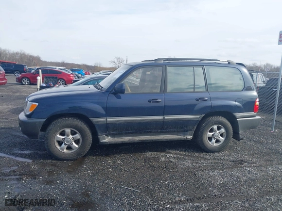 2002 Toyota Land Cruiser with VIN JTEHT05J122018974, listed as a IAAI auction lot 41543290 with 266,926 mi miles. Bid and sale history available at carsss.com. Image 14.
