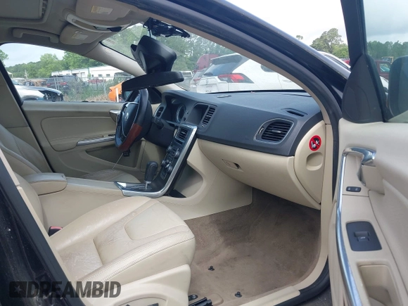 2012 Volvo S60 T5 z VIN YV1622FS4C2115292, wystawiony jako IAAI lot #42376945 z przebiegiem 158 047 mil mil oraz . Historia ofert i sprzedaży dostępna na DreamBid. Obrazek 5.