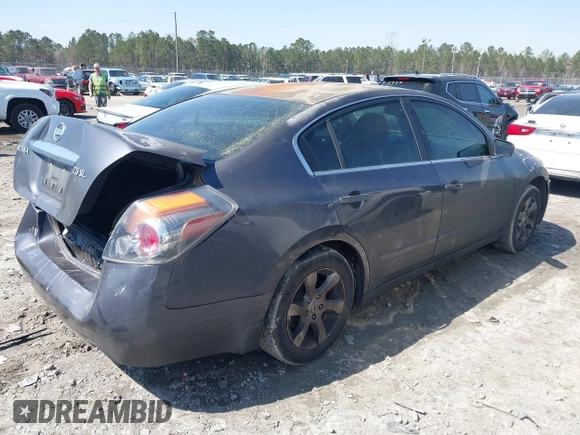2009 Nissan Altima SL with VIN 1N4AL21E99N463262, listed as a IAAI auction lot 41780030 with 208,207 mi miles and . Bid and sale history available at DreamBid. Image 4.