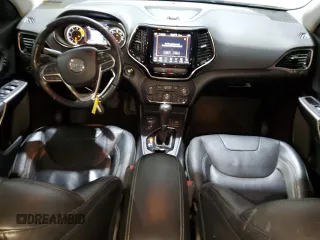 2020 Jeep Cherokee Limited с VIN 1C4PJMDN8LD564548, выставлен на аукционе Copart как лот 88099355 с пробегом 68 235 миль миль и Списание • Salvage title. История ставок и продаж доступна на DreamBid. Изображение 8.