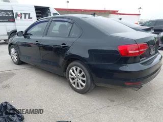 2015 Volkswagen Jetta SE с VIN 3VWD17AJ0FM268841, выставлен на аукционе IAAI как лот 42175788 с пробегом 110 465 миль миль и . История ставок и продаж доступна на DreamBid. Изображение 3.