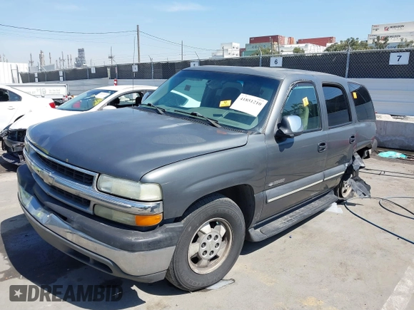 2002 Chevrolet Tahoe LS z VIN 1GNEC13V92R305304, wystawiony jako IAAI lot #41851210 z przebiegiem Nie podano mil oraz . Historia ofert i sprzedaży dostępna na DreamBid. Obrazek 18.