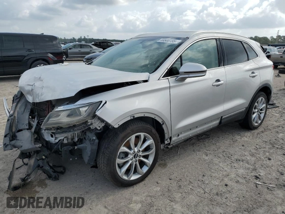2016 Lincoln MKC Select z VIN 5LMCJ2C9XGUJ05222, wystawiony jako Copart lot #55500735 z przebiegiem 104 831 mil mil oraz Szkoda całkowita • Salvage title. Historia ofert i sprzedaży dostępna na DreamBid. Obrazek 1.