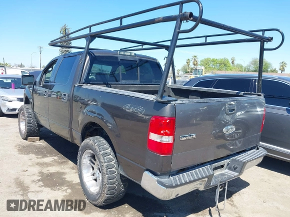2005 Ford F-150 XLT with VIN 1FTPW14595FB23003, listed as a IAAI auction lot 41881364 with 228,464 mi miles. Bid and sale history available at carsss.com. Image 3.