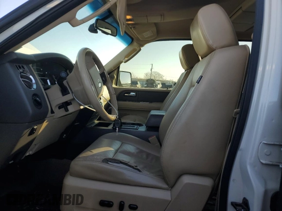 2008 Ford Expedition Max SSV with VIN 1FMFK15528LA74797, listed as a Copart auction lot 43156235 with 235,793 mi miles and Salvage title. Bid and sale history available at DreamBid. Image 7.