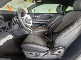 2024 Ford Mustang EcoBoost z VIN 1FA6P8TH4R5111078, wystawiony jako Copart lot #63209895 z przebiegiem 25 503 mil mil oraz Czysty tytuł • Clean title. Historia ofert i sprzedaży dostępna na DreamBid. Obrazek 7.