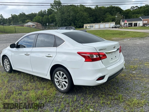 2019 Nissan Sentra SV z VIN 3N1AB7AP5KY428791, wystawiony jako Copart lot #60102005 z przebiegiem 130 972 mil mil oraz Czysty tytuł • Clean title. Historia ofert i sprzedaży dostępna na DreamBid. Obrazek 3.
