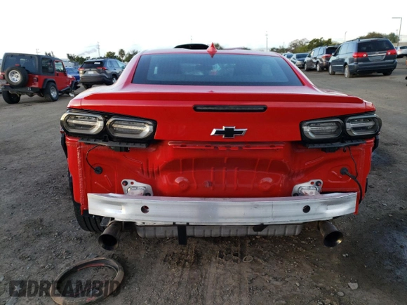 2021 Chevrolet Camaro 1LS with VIN 1G1FB1RX1M0121564, listed as a Copart auction lot 41579893 with 9,585 mi miles. Bid and sale history available at carsss.com. Image 6.