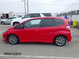 2013 Honda Fit Sport с VIN JHMGE8H50DC007175, выставлен на аукционе IAAI как лот 42474888 с пробегом 89 908 миль миль и . История ставок и продаж доступна на DreamBid. Изображение 14.