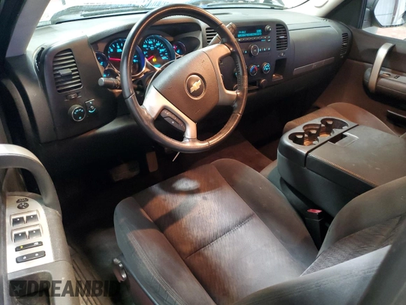 2008 Chevrolet Silverado 1500 1LT with VIN 2GCEK19J081129728, listed as a Copart auction lot 52635075 with 106,412 mi miles and Salvage Title. Bid and sale history available at DreamBid. Image 8.