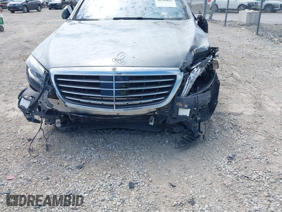 2015 Mercedes-Benz S 550 z VIN WDDUG8FB3FA142954, wystawiony jako IAAI lot #39795621 z przebiegiem 111 415 mil mil oraz . Historia ofert i sprzedaży dostępna na DreamBid. Obrazek 6.
