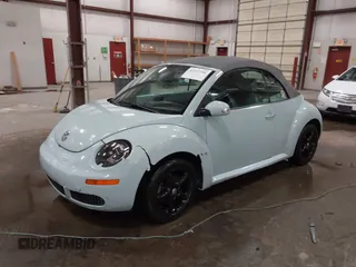 2006 Volkswagen Beetle z VIN 3VWRF31Y26M310844, wystawiony jako IAAI lot #42192356 z przebiegiem 120 740 mil mil oraz . Historia ofert i sprzedaży dostępna na DreamBid. Obrazek 17.