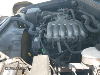2003 Toyota Tundra SR5 с VIN 5TBRN34183S392121, выставлен на аукционе IAAI как лот 42055495 с пробегом 392 777 миль миль и . История ставок и продаж доступна на DreamBid. Изображение 13.