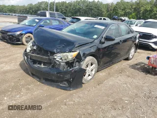 2014 Toyota Camry L with VIN 4T1BF1FK2EU840136, listed as a Copart auction lot 54610285 with 114,704 mi miles and Salvage Title. Bid and sale history available at DreamBid. Image 1.