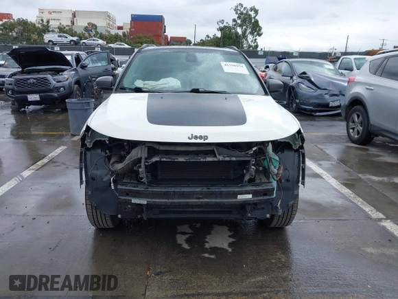 2018 Jeep Compass Trailhawk with VIN 3C4NJDDB0JT306898, listed as a IAAI auction lot 41798954 with 75,852 mi miles and . Bid and sale history available at carsss.com. Image 12.