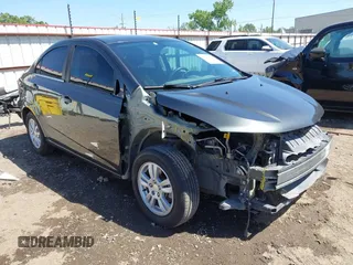 2018 Chevrolet Sonic LT z VIN 1G1JD5SH3J4103294, wystawiony jako IAAI lot #42292374 z przebiegiem 123 897 mil mil oraz . Historia ofert i sprzedaży dostępna na DreamBid. Obrazek 1.