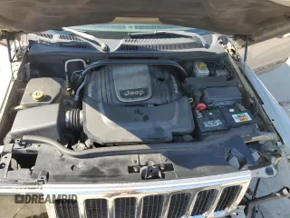 2007 Jeep Commander Limited with VIN 1J8HH58287C622524, listed as a Copart auction lot 67489244 with 237,661 mi miles and Salvage title. Bid and sale history available at DreamBid. Image 12.