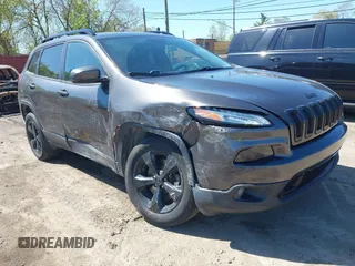 2017 Jeep Cherokee Limited с VIN 1C4PJMDS2HW620551, выставлен на аукционе IAAI как лот 42227629 с пробегом 83 643 миль миль и . История ставок и продаж доступна на DreamBid. Изображение 1.