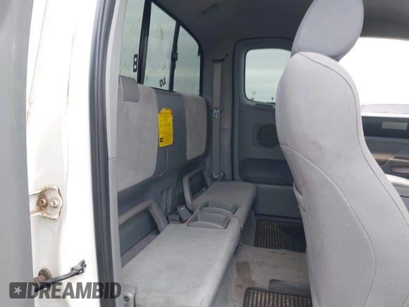 2008 Toyota Tacoma with VIN 5TEUU42N28Z531007, listed as a IAAI auction lot 41743306 with 92,105 mi miles and . Bid and sale history available at DreamBid. Image 8.