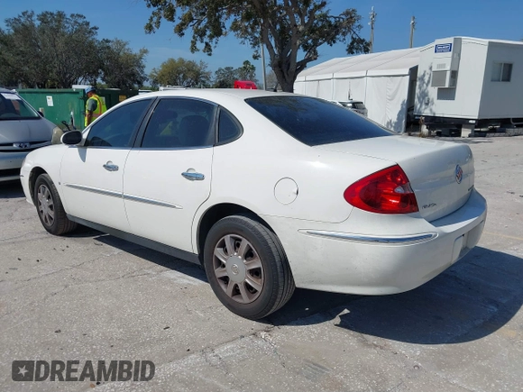 2008 Buick LaCrosse CX with VIN 2G4WC582881360293, listed as a IAAI auction lot 41591276 with 224,711 mi miles and . Bid and sale history available at DreamBid. Image 3.