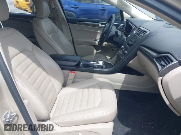 2017 Ford Fusion SE with VIN 3FA6P0PU6HR269331, listed as a IAAI auction lot 42116836 with 187,407 mi miles and . Bid and sale history available at carsss.com. Image 5.