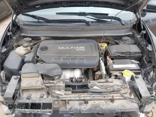 2016 Jeep Cherokee Sport with VIN 1C4PJLAB3GW274135, listed as a IAAI auction lot 40210694 with 141,989 mi miles and . Bid and sale history available at DreamBid. Image 10.